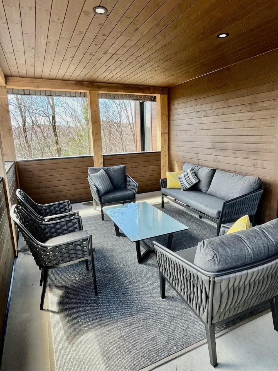 The Chic Shack - Golf, Ski, Spa Saint-Faustin Екстер'єр фото