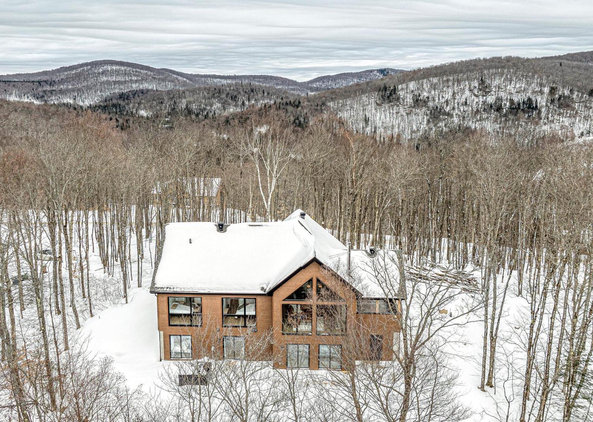 The Chic Shack - Golf, Ski, Spa Saint-Faustin Екстер'єр фото