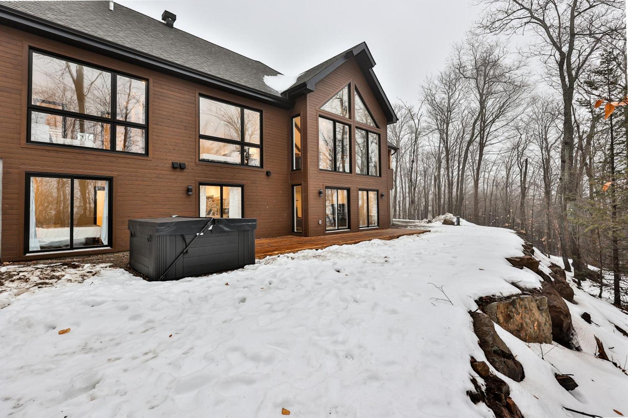 The Chic Shack - Golf, Ski, Spa Saint-Faustin Екстер'єр фото
